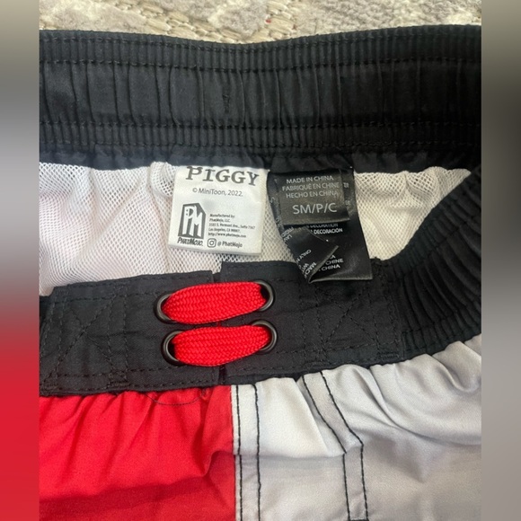 NEW Piggy Roblox boys shorts new with tags UPF 50 - Picture 5 of 6